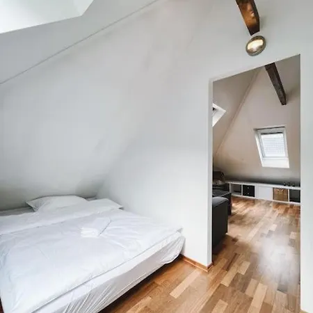 Апартаменти Cozy Ap With Loft, Own Parking Берген